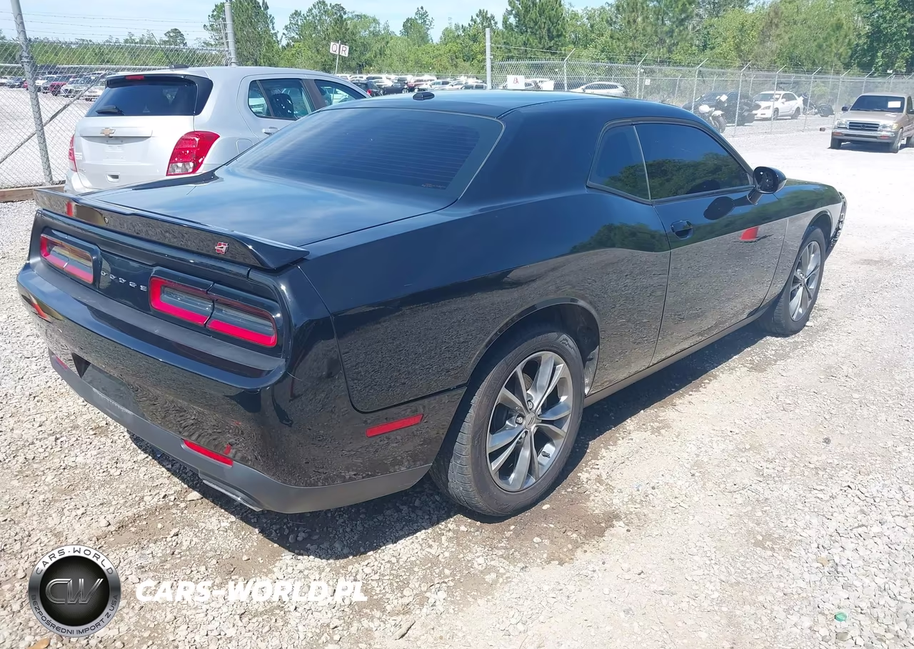 2021 Dodge Challenger Sxt Awd VIN:2C3CDZGGXMH521659 - 4