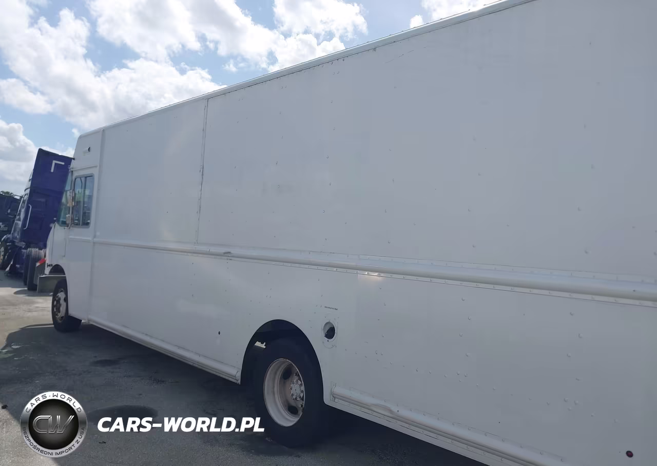 2013 Freightliner Chassis M Line Walk-In Van VIN:4UZAC3DV4DCFF6927 - 14