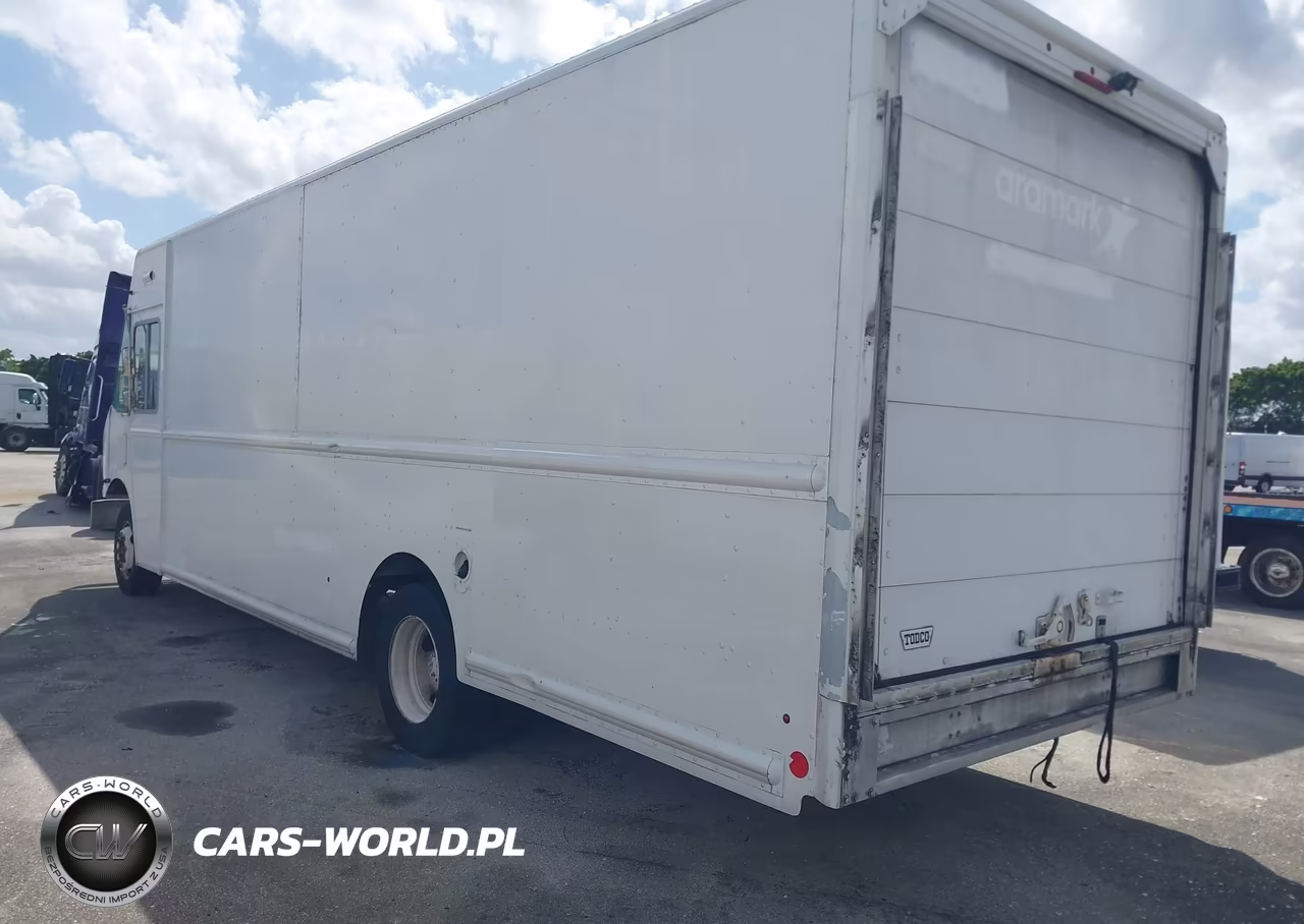 2013 Freightliner Chassis M Line Walk-In Van VIN:4UZAC3DV4DCFF6927 - 3
