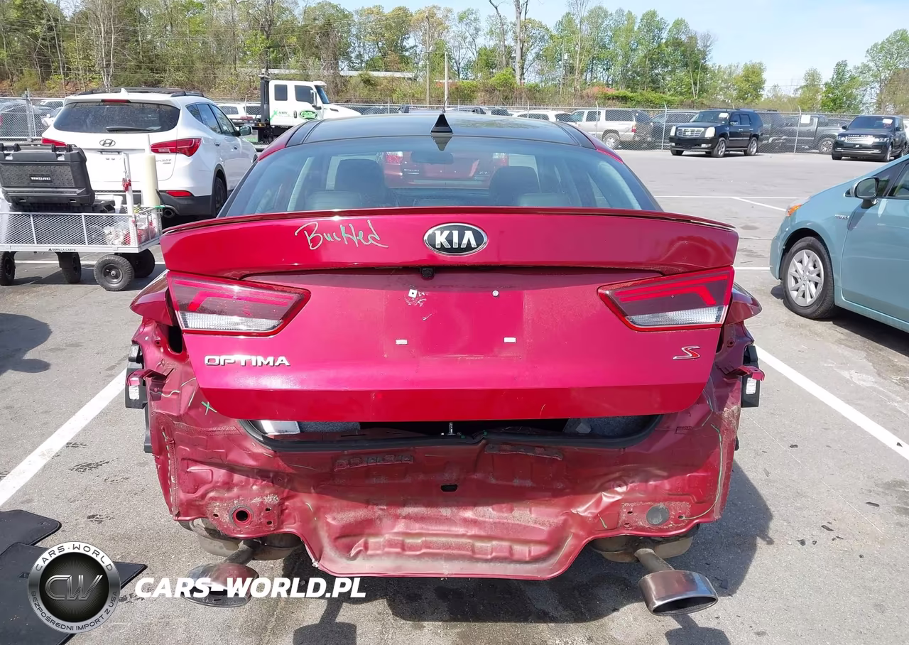 2020 Kia Optima S VIN:5XXGT4L34LG401086 - 17