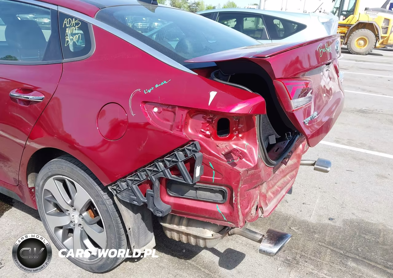 2020 Kia Optima S VIN:5XXGT4L34LG401086 - 6