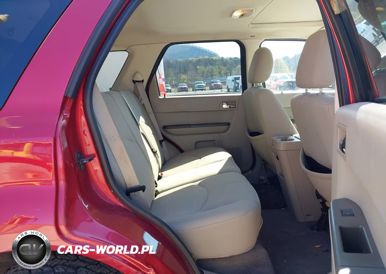 2008 Mercury Mariner V6 VIN:4M2CU91128KJ18607 - 8