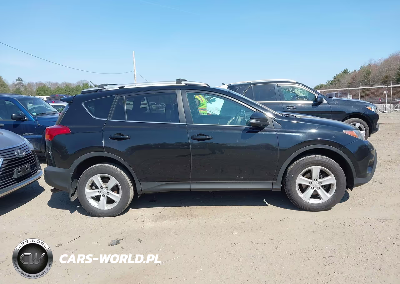 2014 Toyota Rav4 Xle VIN:2T3RFREV1EW133366 - 13