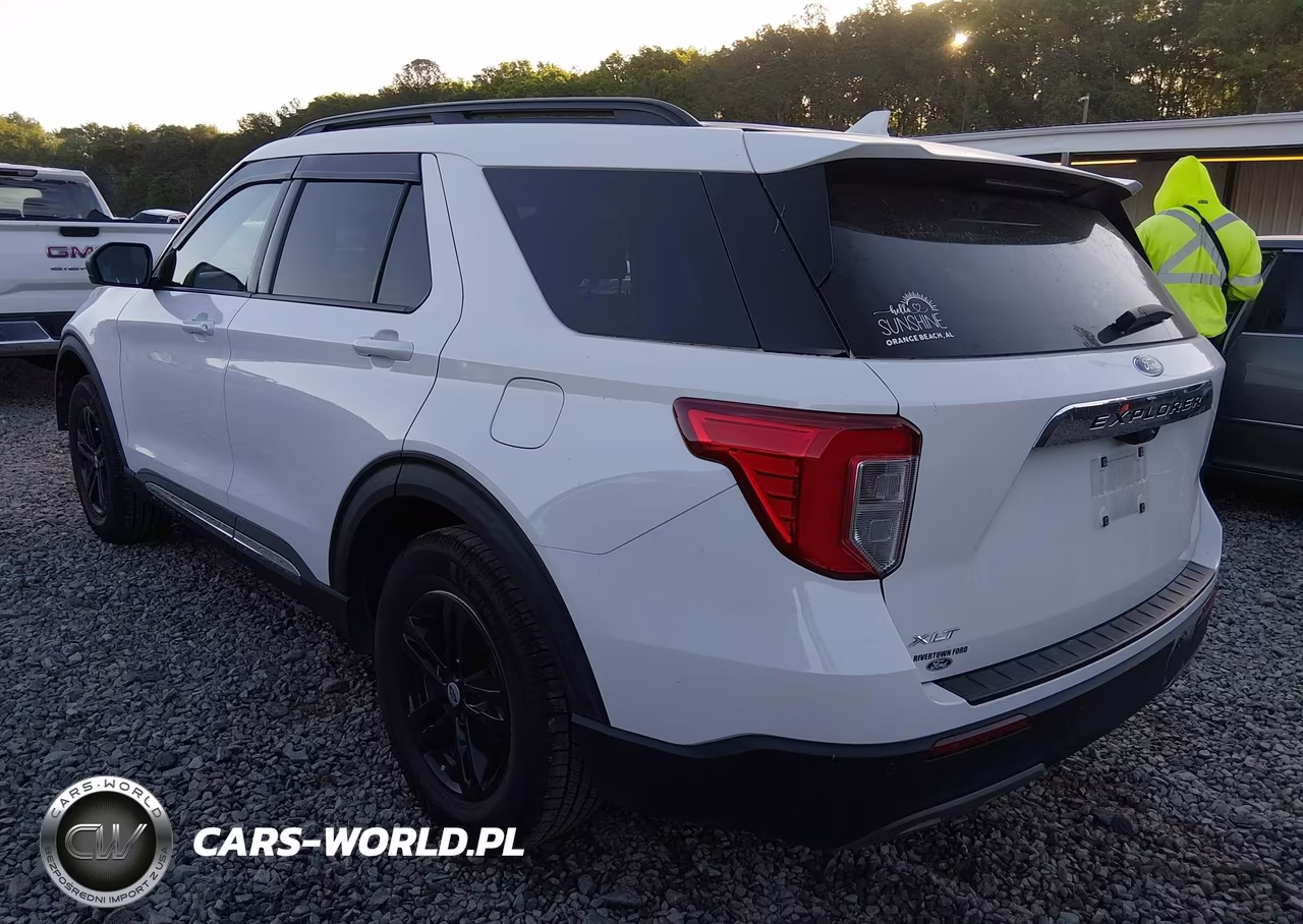 2023 Ford Explorer Xlt VIN:1FMSK7DH4PGA50019 - 3