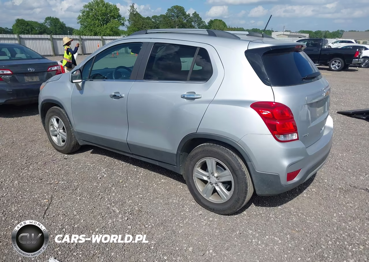 2018 Chevrolet Trax Lt VIN:3GNCJLSB3JL174439 - 3