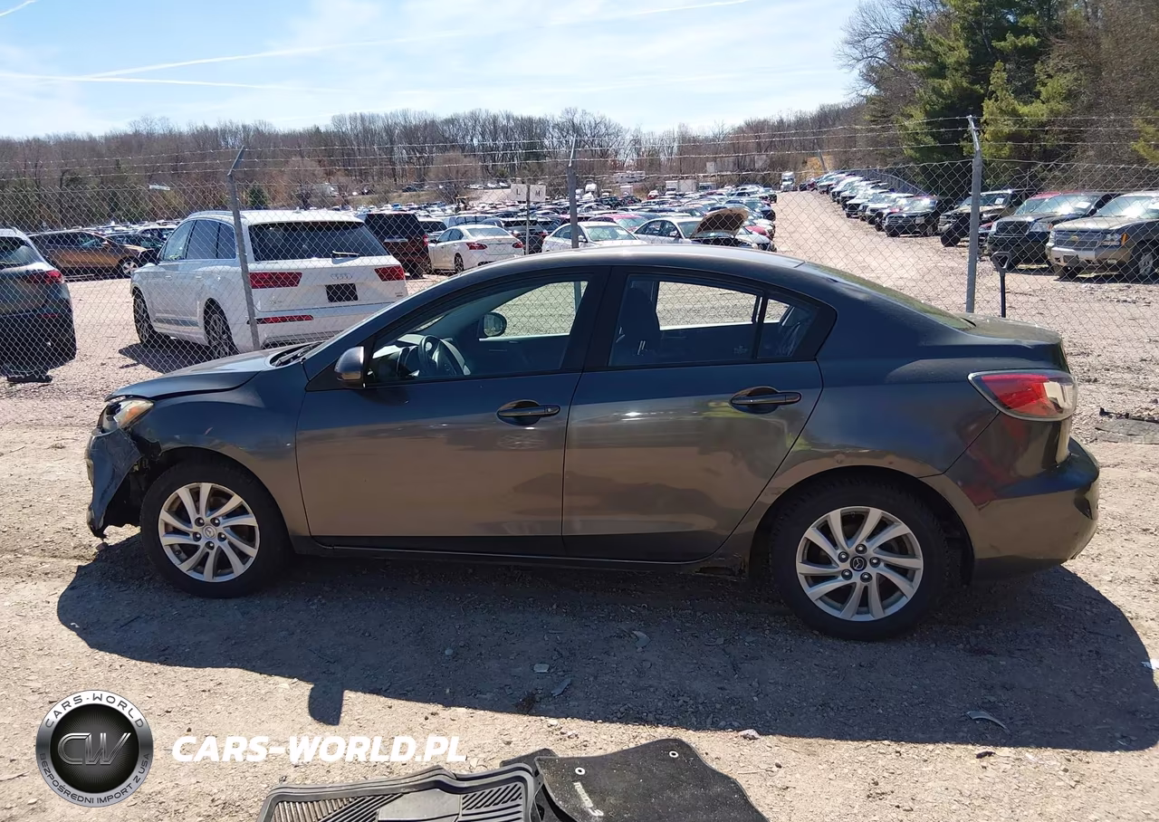 2012 Mazda Mazda3 I Touring VIN:JM1BL1V7XC1699518 - 14