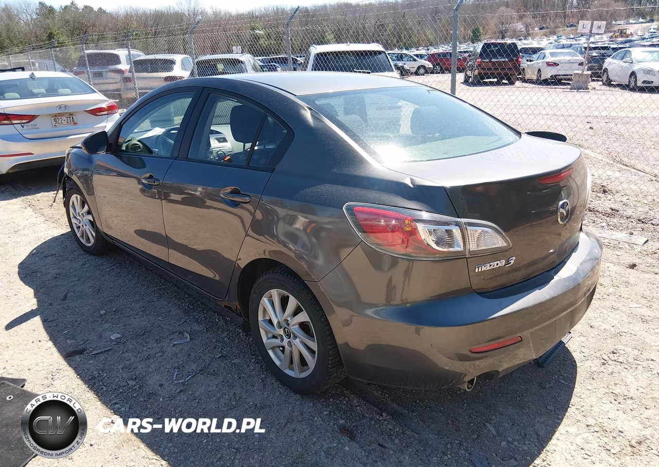 2012 Mazda Mazda3 I Touring VIN:JM1BL1V7XC1699518 - 3