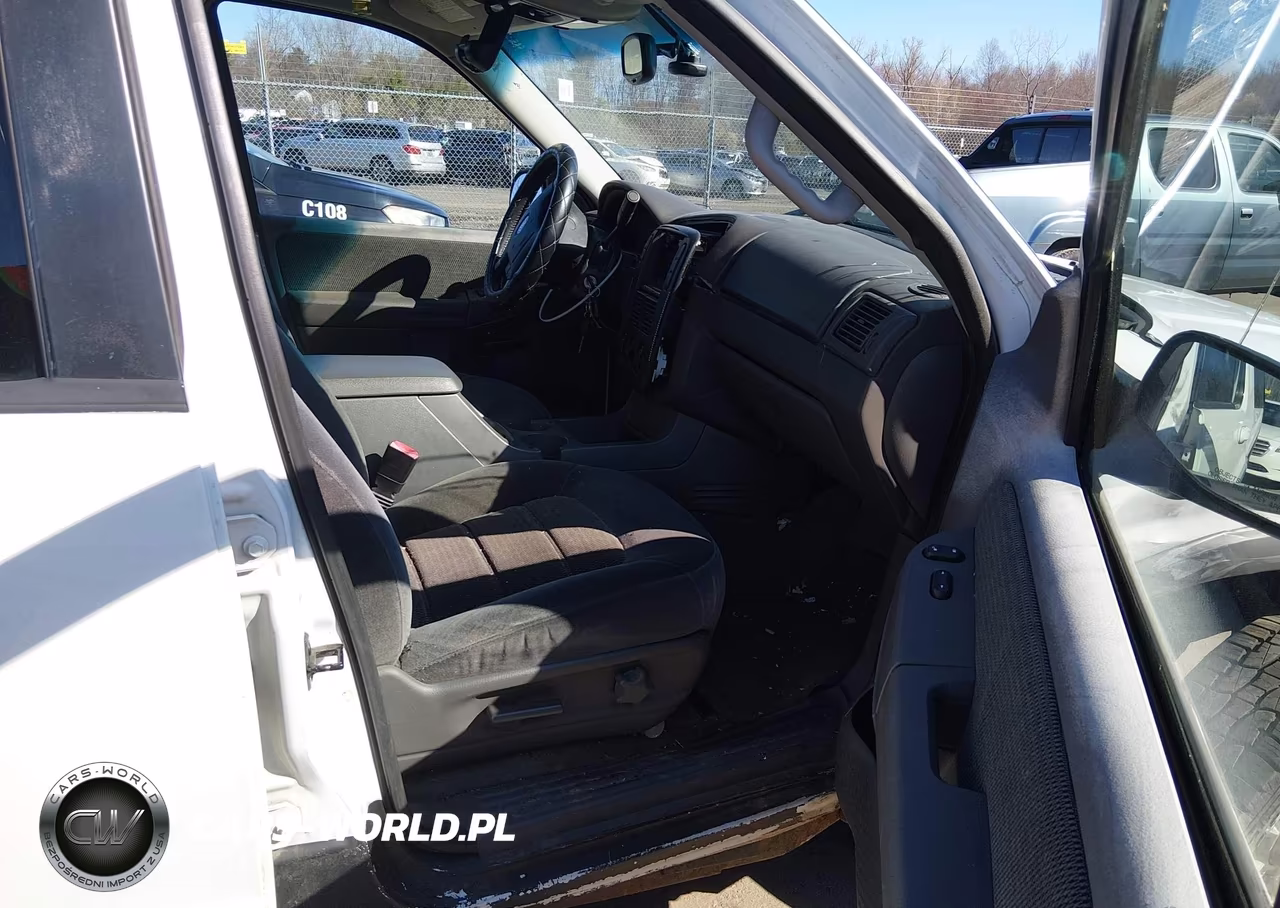2002 Ford Explorer Xlt VIN:1FMZU73E12UC41309 - 5