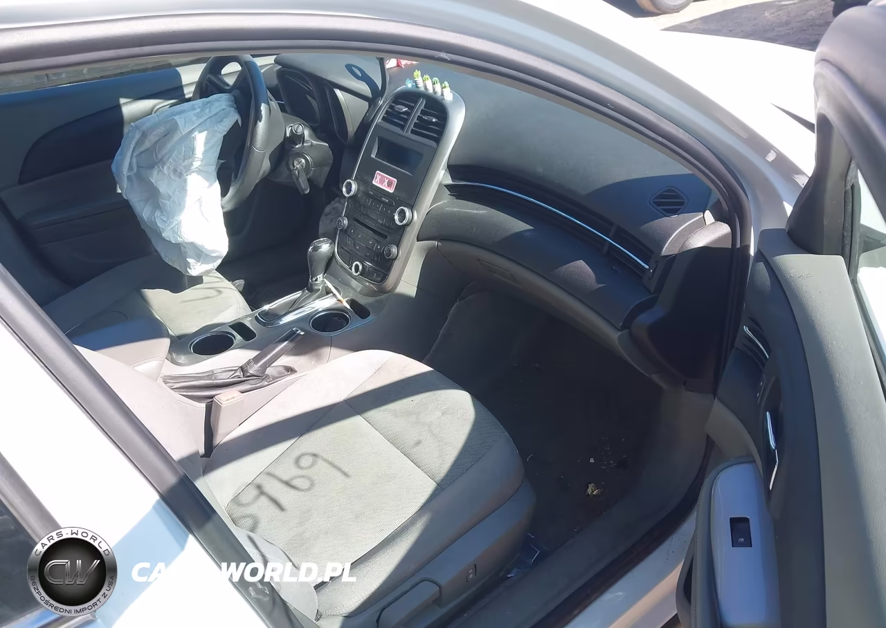 2014 Chevrolet Malibu 1Ls VIN:1G11B5SL5EF204907 - 5
