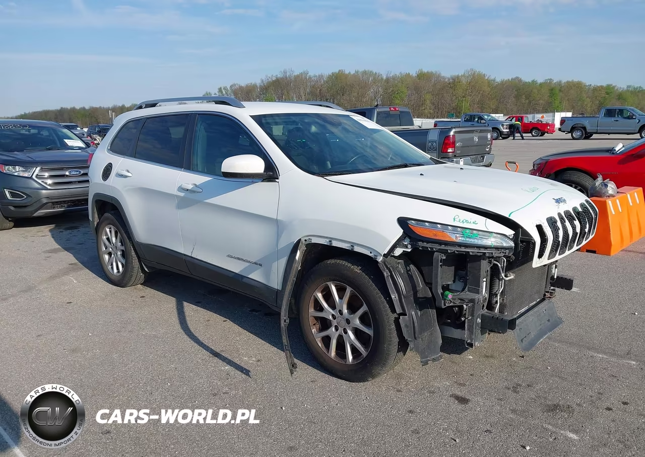 2015 Jeep Cherokee Latitude – zdjęcie 1 z 17