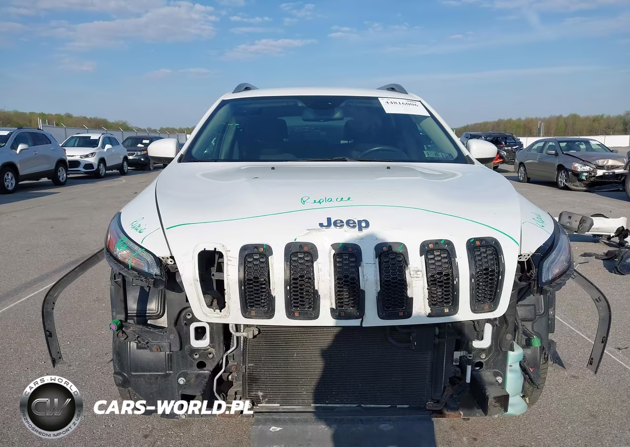 2015 Jeep Cherokee Latitude VIN:1C4PJMCB3FW744178 - 6