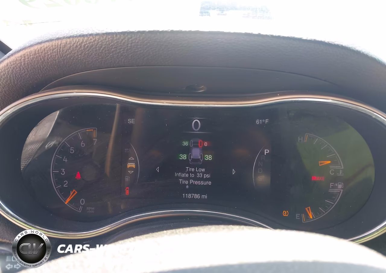 2014 Jeep Grand Cherokee Laredo VIN:1C4RJFAG9EC440047 - 7