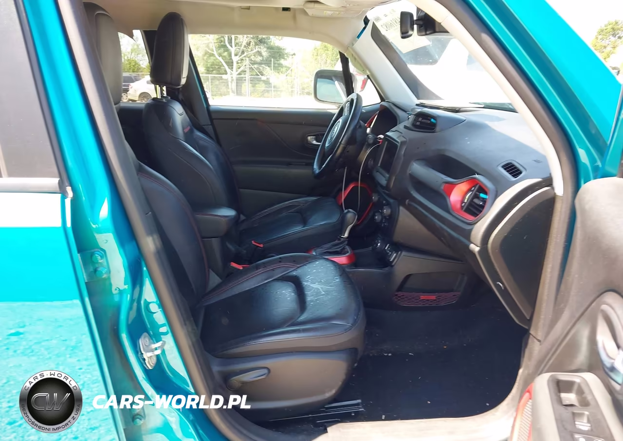 2020 Jeep Renegade Trailhawk 4X4 VIN:ZACNJBC10LPL98034 - 5