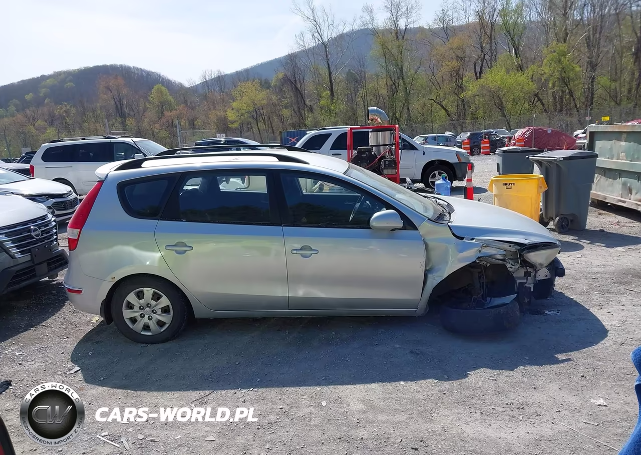 2010 Hyundai Elantra Touring Gls VIN:KMHDC8AE2AU076293 - 13