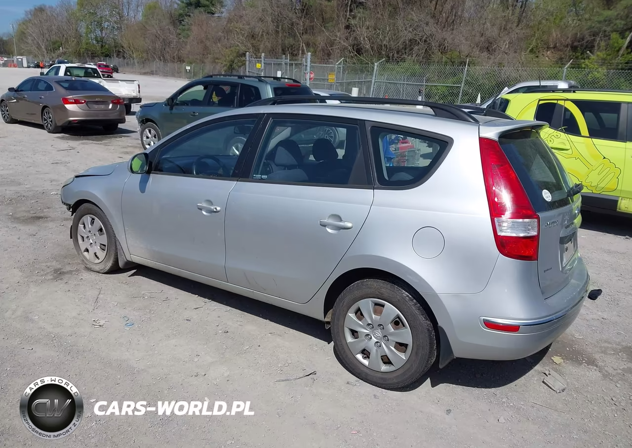 2010 Hyundai Elantra Touring Gls VIN:KMHDC8AE2AU076293 - 3