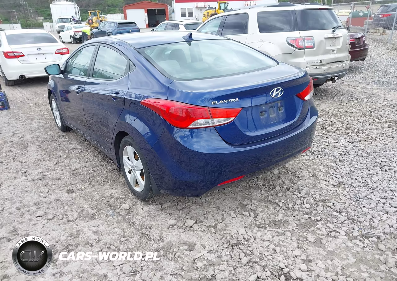2013 Hyundai Elantra Gls-Limited VIN:KMHDH4AE7DU530469 - 3