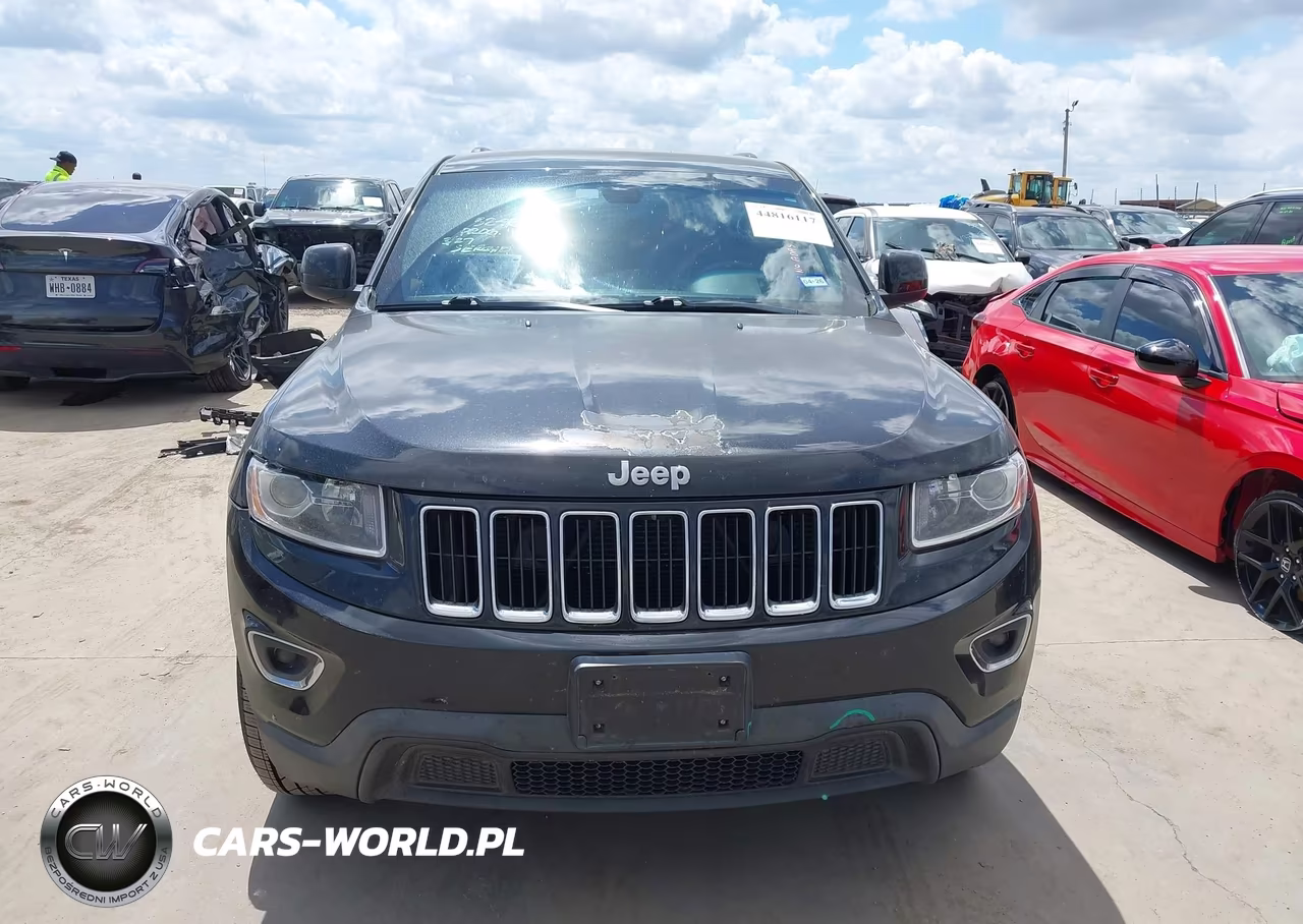 2015 Jeep Grand Cherokee Laredo VIN:1C4RJEAG5FC735058 - 13