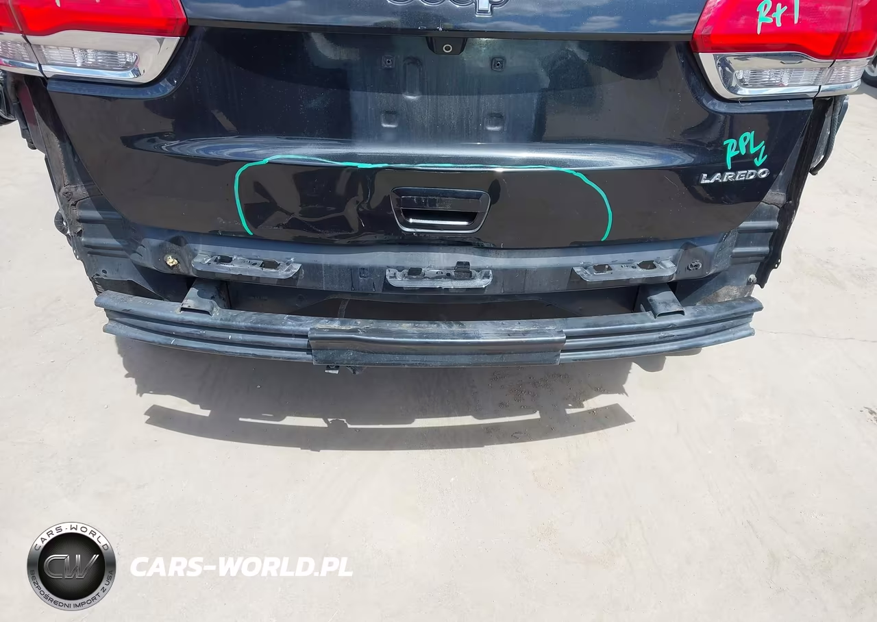 2015 Jeep Grand Cherokee Laredo VIN:1C4RJEAG5FC735058 - 6