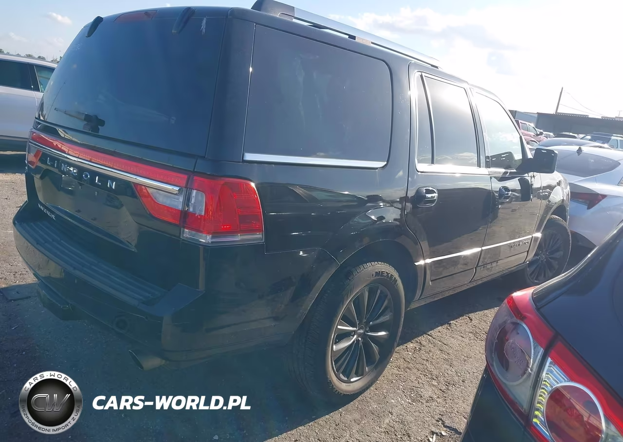 2017 Lincoln Navigator Select VIN:5LMJJ2JT4HEL00640 - 4