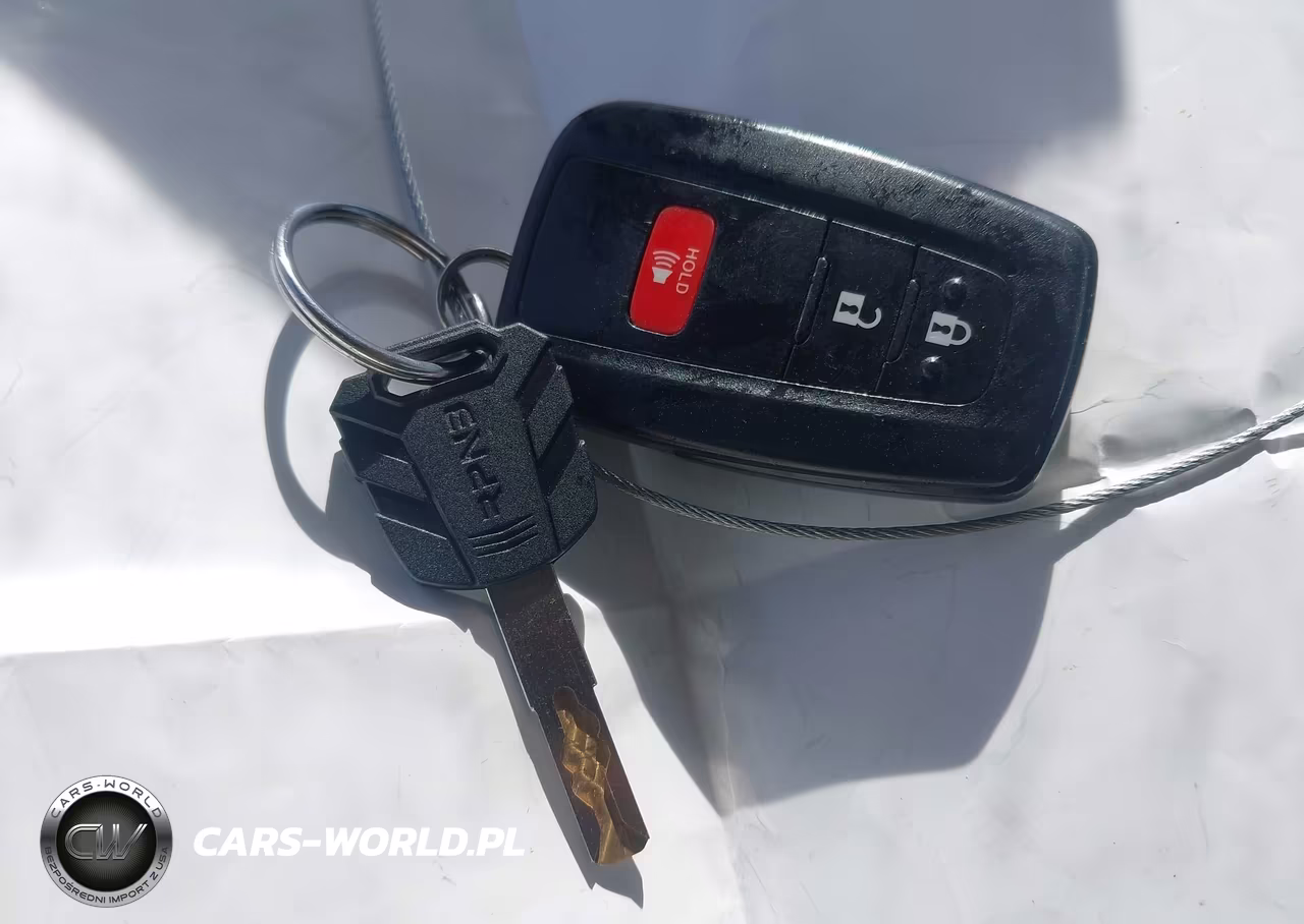 2017 Toyota Prius Two VIN:JTDKBRFU7H3031659 - 11