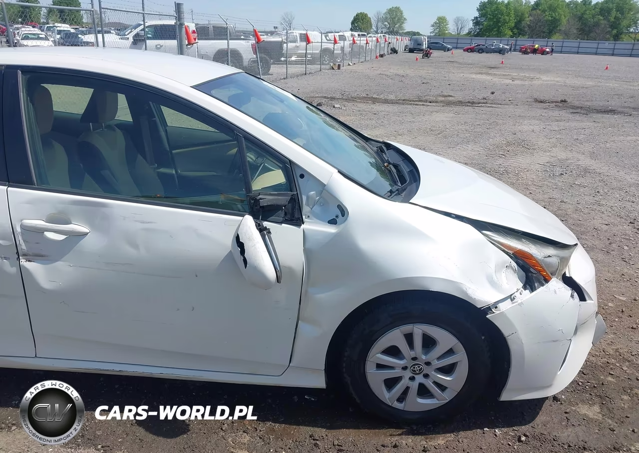 2017 Toyota Prius Two VIN:JTDKBRFU7H3031659 - 19