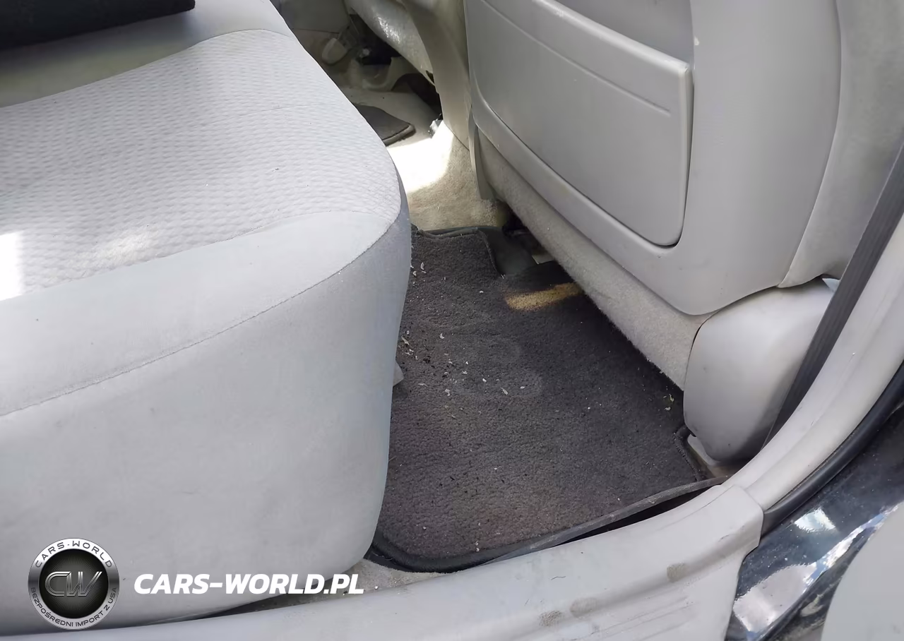2010 Toyota Camry Le VIN:4T1BF3EK2AU101923 - 8