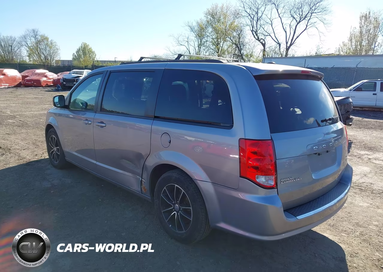 2018 Dodge Grand Caravan Gt VIN:2C4RDGEG0JR239047 - 3