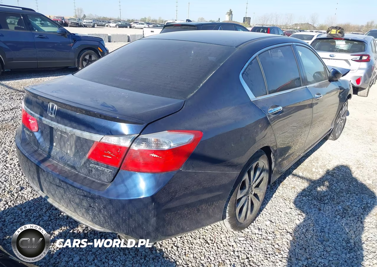 2015 Honda Accord Sport VIN:1HGCR2F5XFA203662 - 4