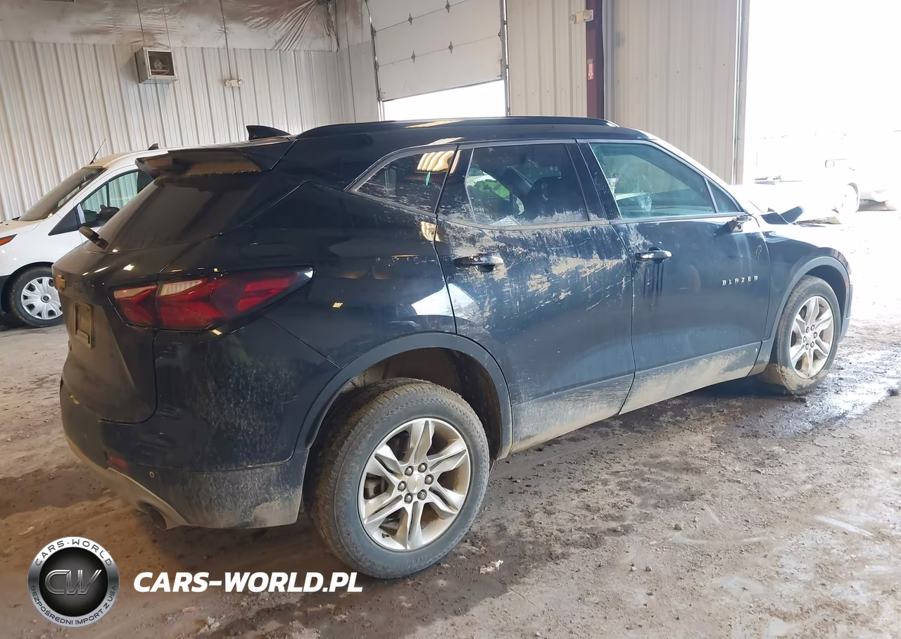 2019 Chevrolet Blazer VIN:3GNKBCRS2KS645647 - 4