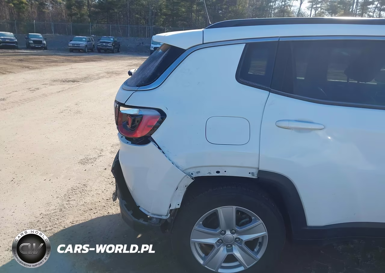 2022 Jeep Compass Latitude 4X4 VIN:3C4NJDBB9NT207974 - 17