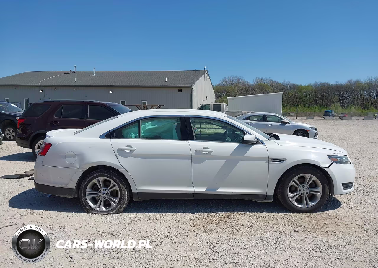 2016 Ford Taurus Sel VIN:1FAHP2E8XGG156174 - 13