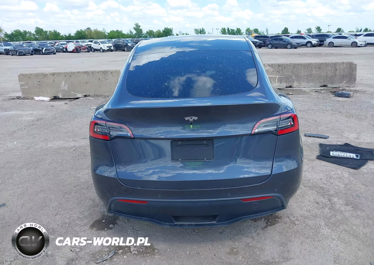 2021 Tesla Model Y Standard Range Rear-Wheel Drive VIN:5YJYGDED8MF105331 - 15