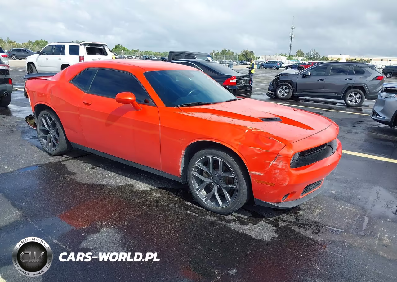 2022 Dodge Challenger Sxt