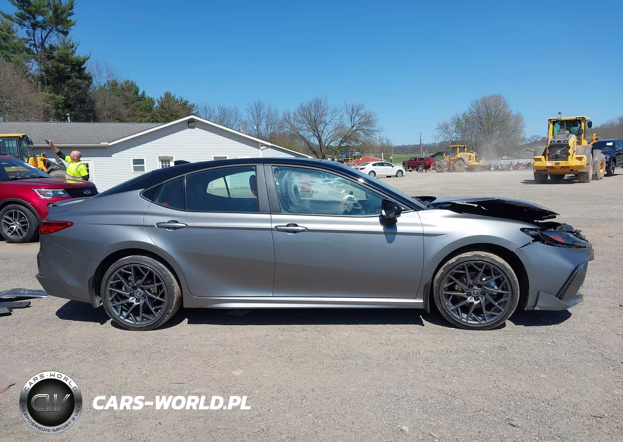 2025 Toyota Camry Xse VIN:4T1DBADK3SU524358 - 14