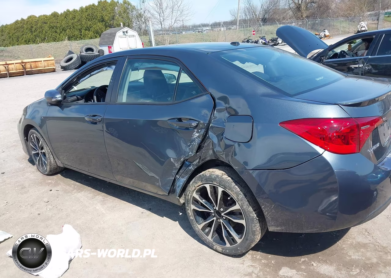 2017 Toyota Corolla Xse VIN:2T1BURHEXHC916395 - 3