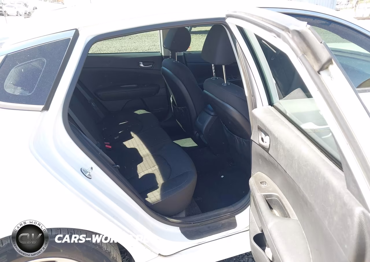 2016 Kia Optima Lx VIN:5XXGT4L37GG018636 - 8