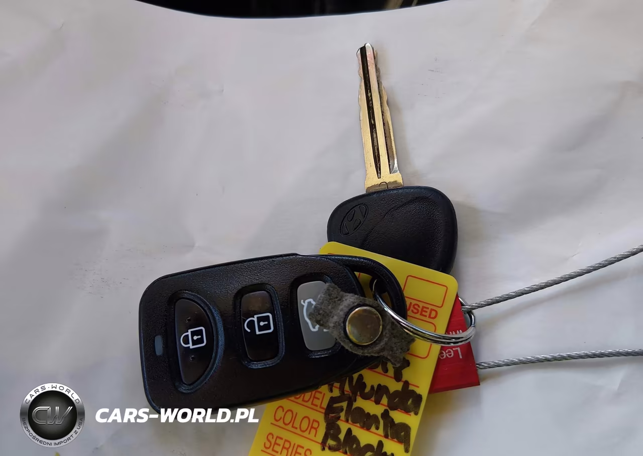 2018 Hyundai Elantra Sel VIN:5NPD84LF8JH255601 - 11