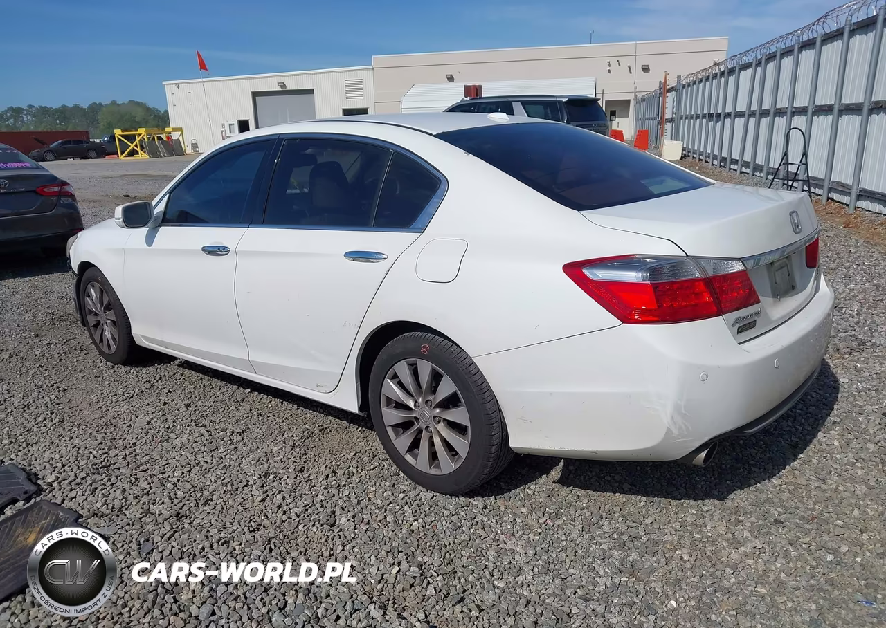 2013 Honda Accord Touring VIN:1HGCR3F96DA024816 - 3