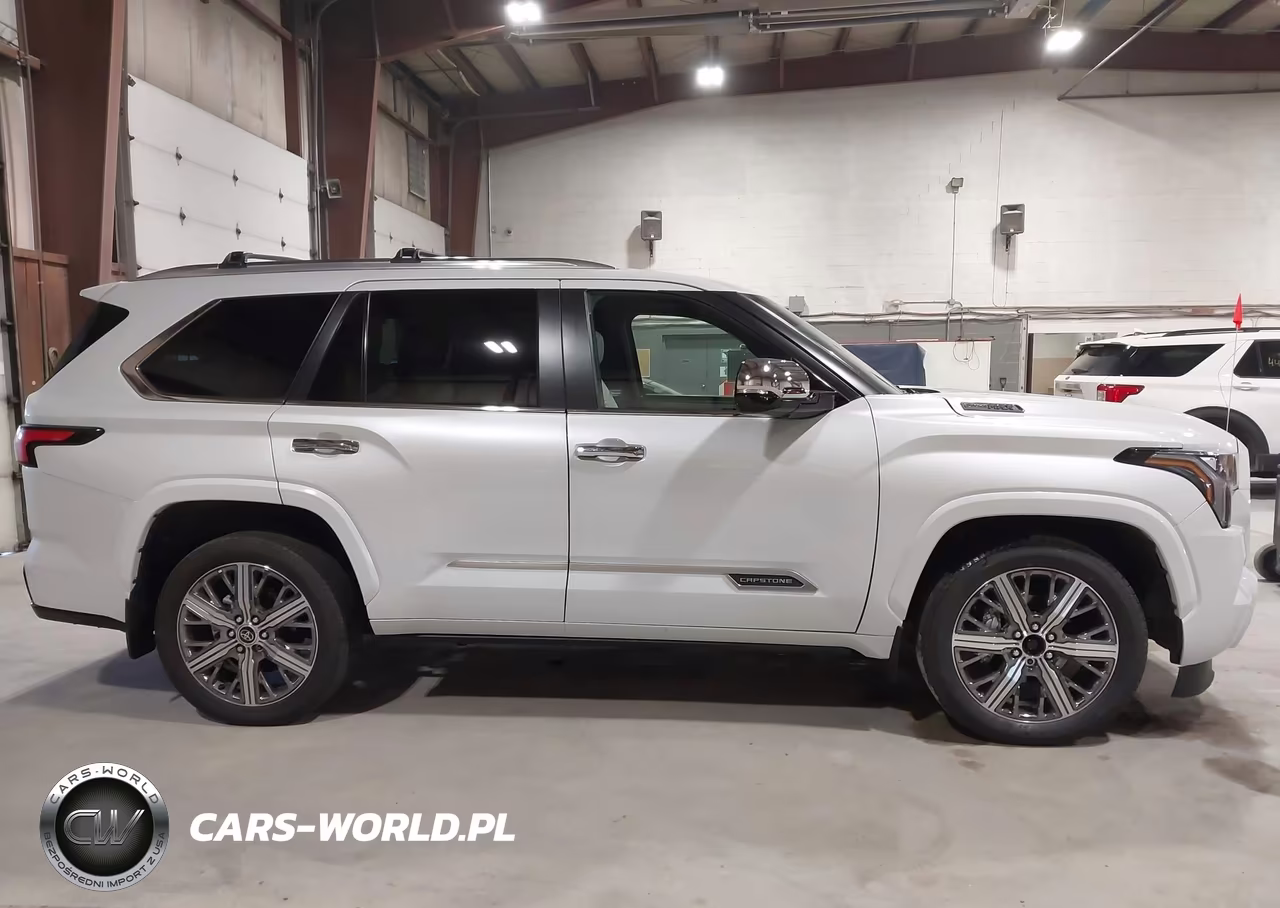2024 Toyota Sequoia Capstone VIN:7SVAAABA8RX035182 - 13