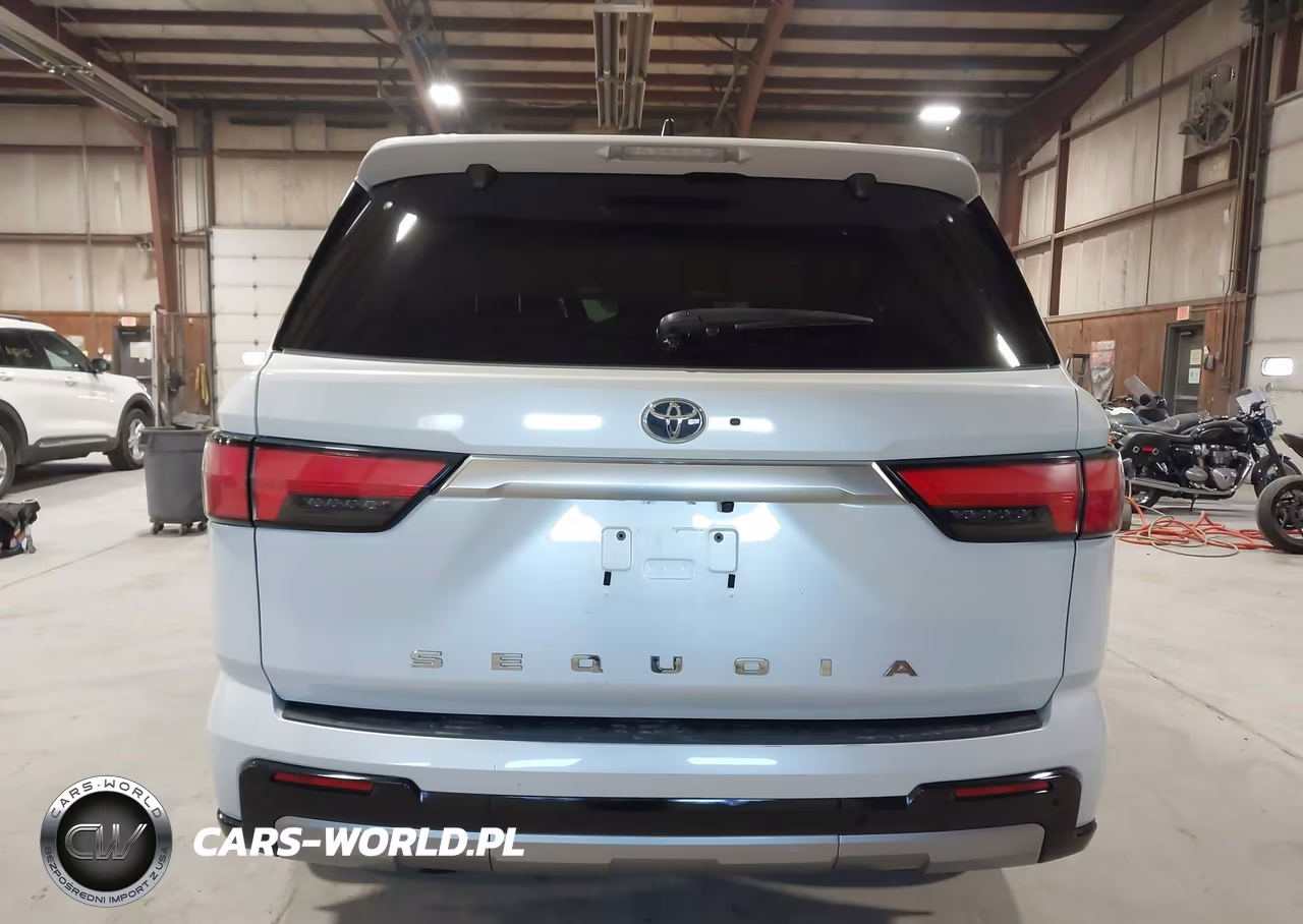 2024 Toyota Sequoia Capstone VIN:7SVAAABA8RX035182 - 16