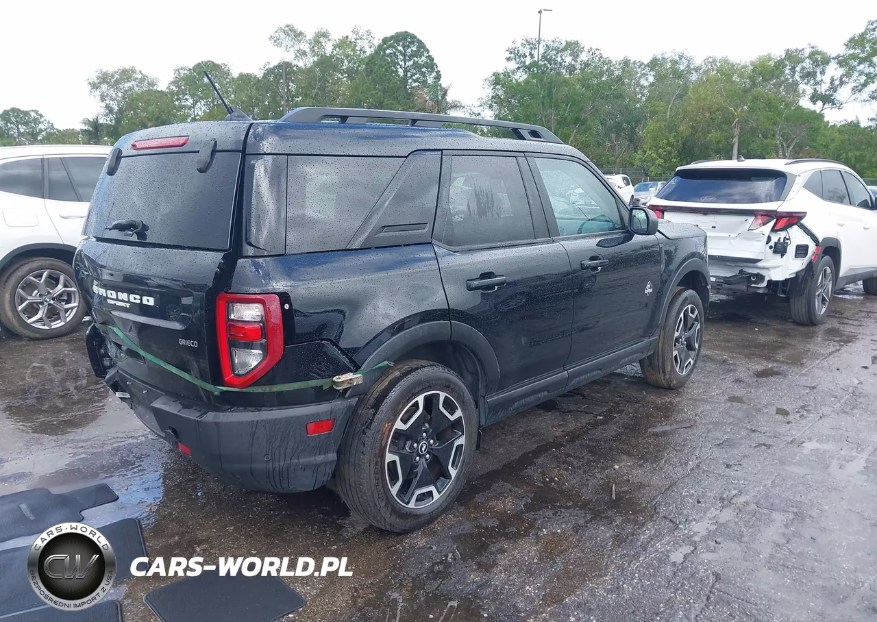 2023 Ford Bronco Sport Outer Banks VIN:3FMCR9C6XPRE06798 - 4
