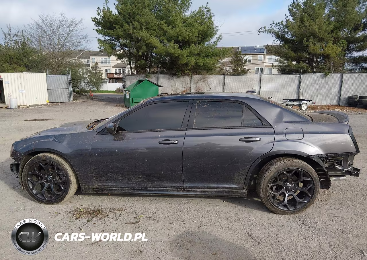 2019 Chrysler 300 300S VIN:2C3CCABT5KH548502 - 15