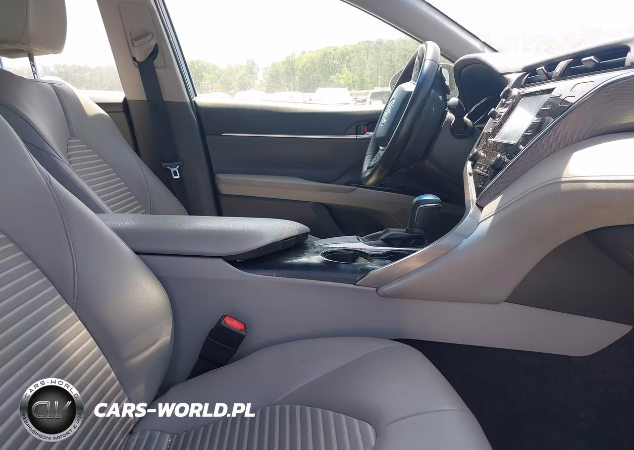 2018 Toyota Camry Se VIN:JTNB11HK4J3019325 - 5