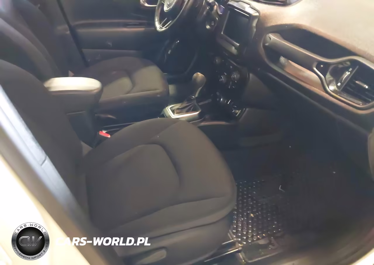 2019 Jeep Renegade Altitude 4X4 VIN:ZACNJBBB4KPK20832 - 5
