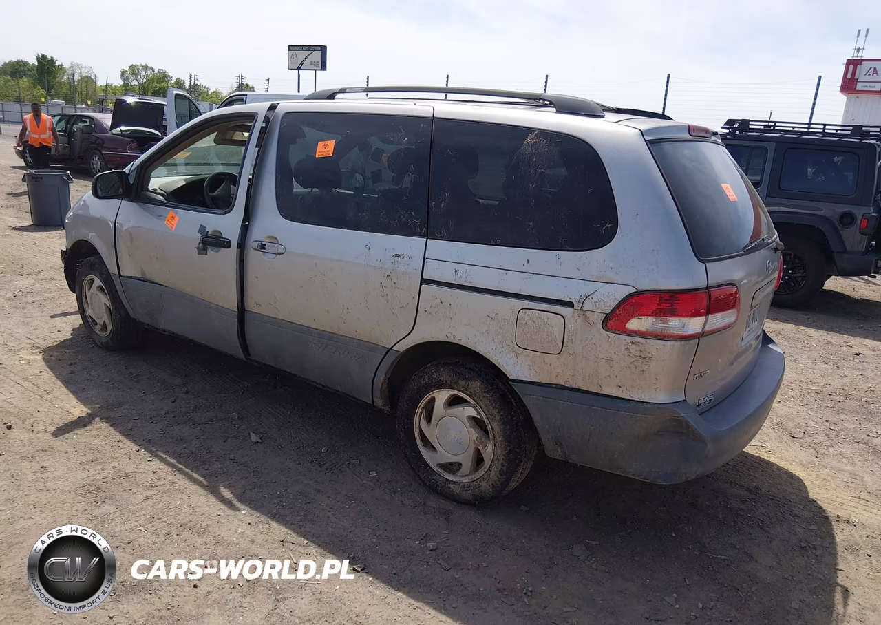 2001 Toyota Sienna Le VIN:4T3ZF13C11U392579 - 3