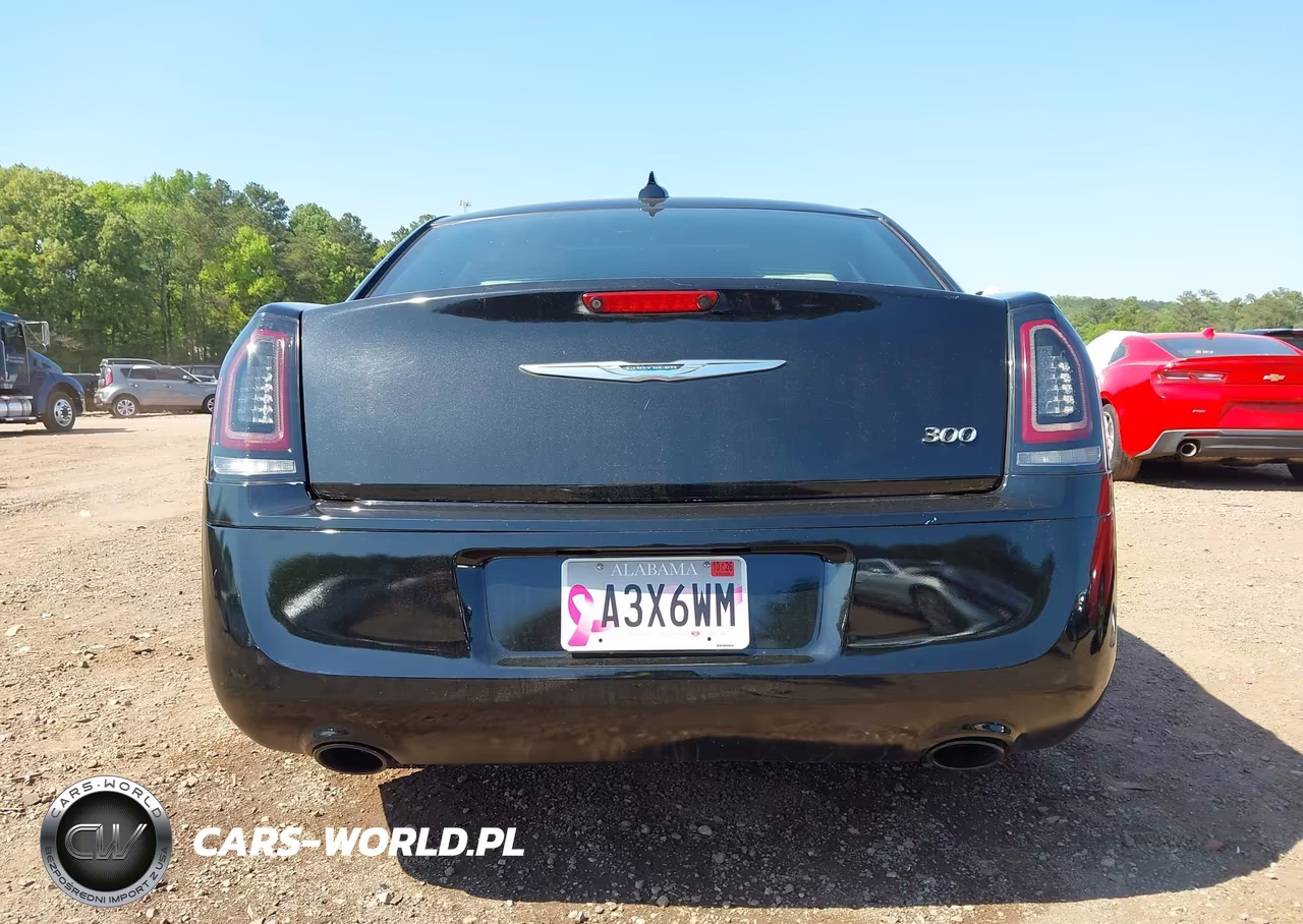 2015 Chrysler 300 300S VIN:2C3CCABG6FH766358 - 16