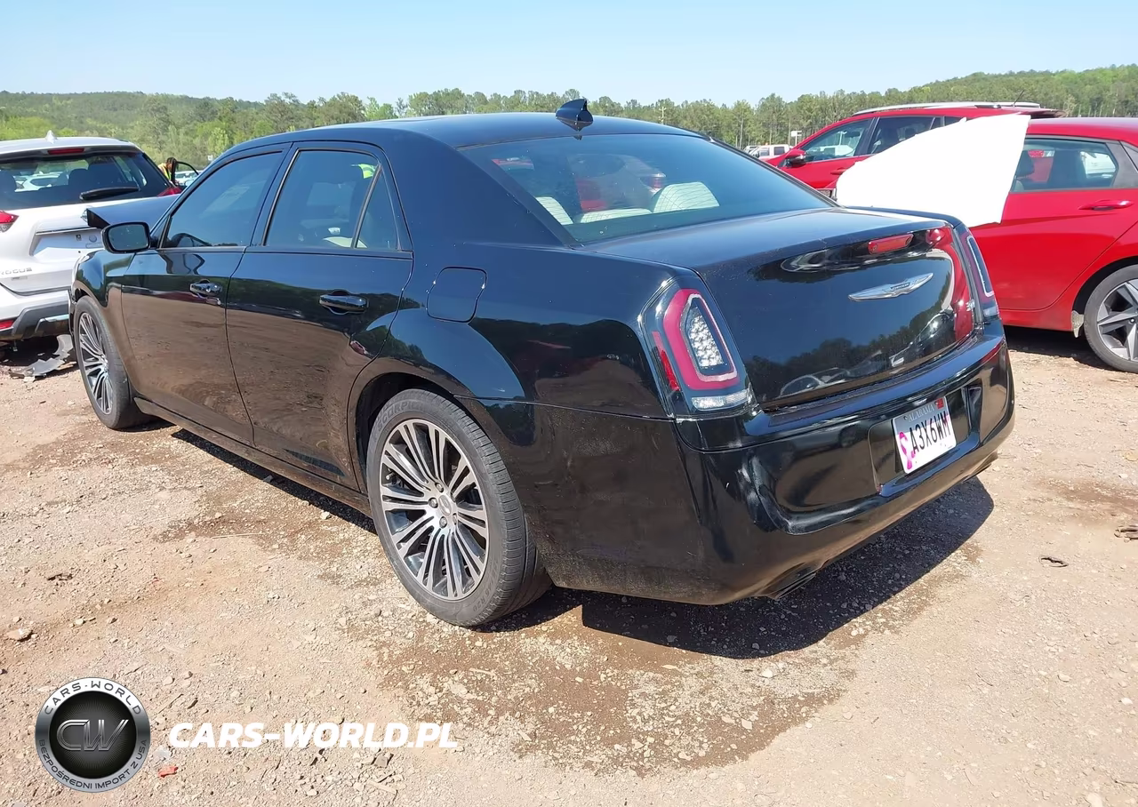 2015 Chrysler 300 300S VIN:2C3CCABG6FH766358 - 3