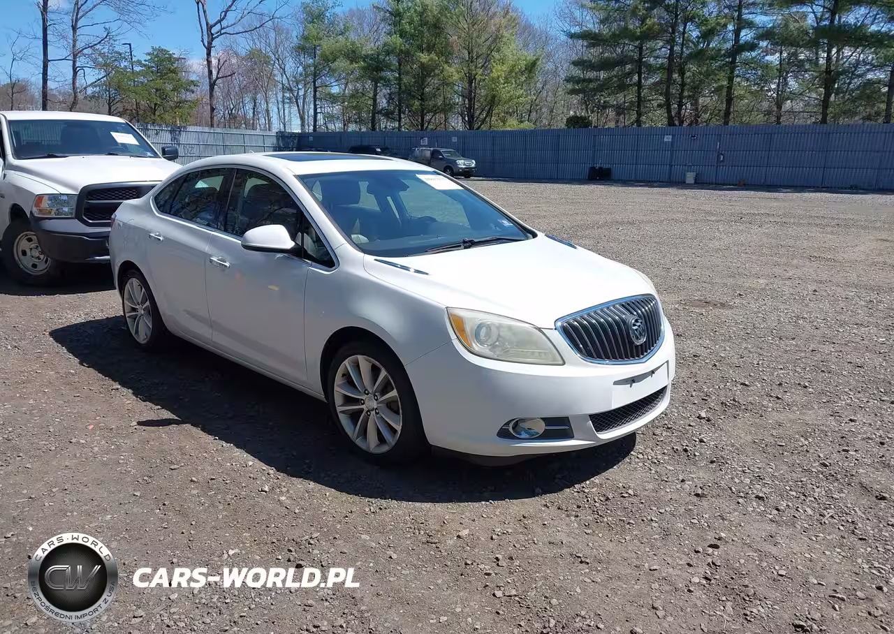 2013 Buick Verano Leather Group