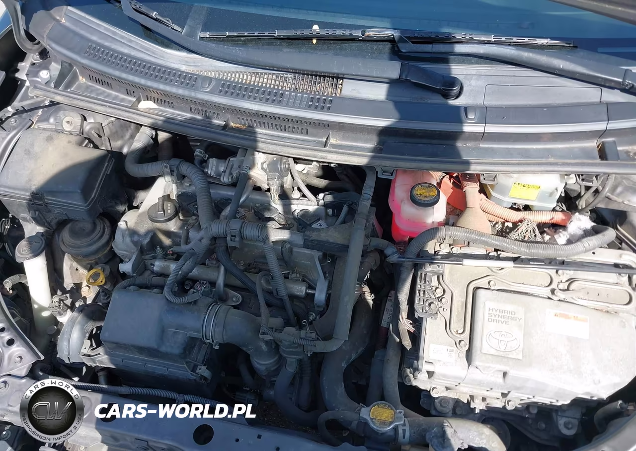 2012 Toyota Prius C Two VIN:JTDKDTB38C1524078 - 10