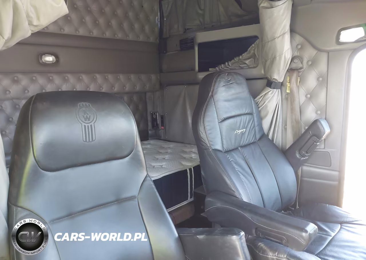 2008 Kenworth Construction T660 VIN:1XKADU9X88J234011 - 17